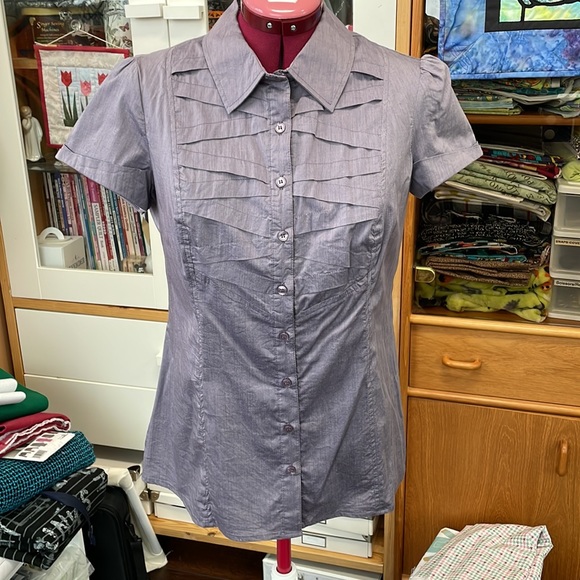 Short Sleeve Dress Shirt with Unique Pleats - Picture 1 of 8